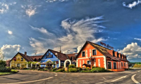 Hotel Elzet, Tabor